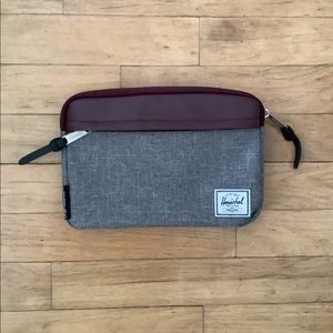 Herschel lightly padded travel pouch